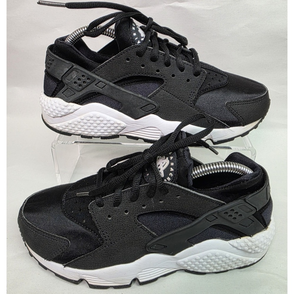 Nike (Sz 7) Womens Air Huarache Black Synthetic Lace Up Shoes 634835-012